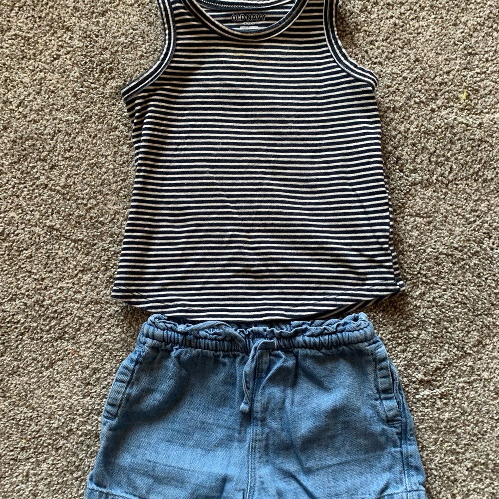 Old Navy Girls 18-24M Bundle - Picture 4 of 5